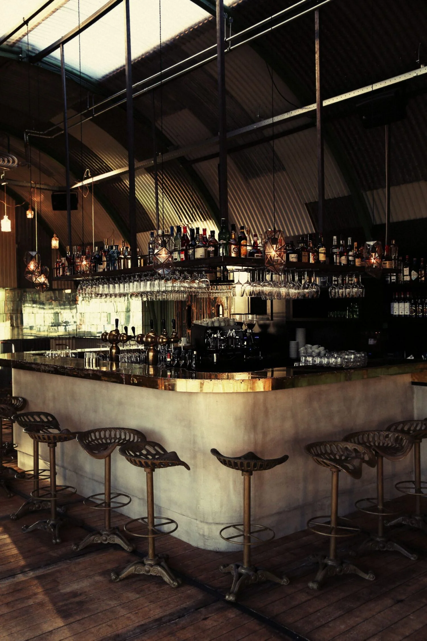 Quầy Bar Chữ U