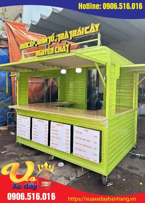 Kiot bán nước ép sinh tố